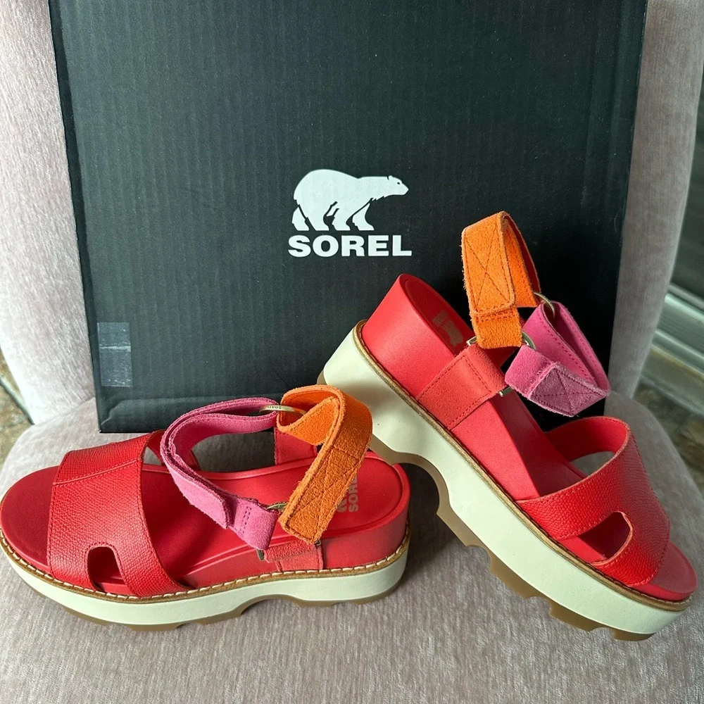 NWB Sorel Joanie IV Wedge Sandal, Red Glo/Honey White/Pink, Size 7.5